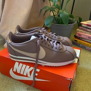 Mauve Nike Cortez size 9.5